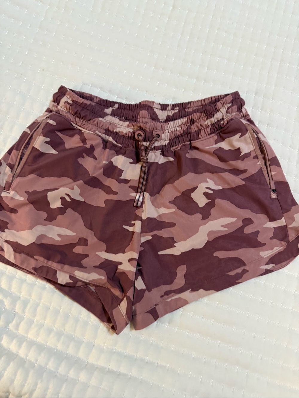 Athleta Girl pink camo shorts -Xl